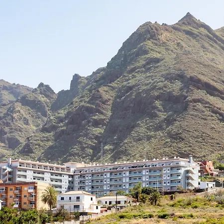 Home2book Stunning דירה